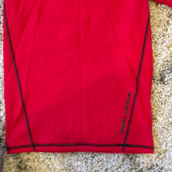 🔴UNDER ARMOUR ColdGear Compression Shirt (YL, Red, Black) - Picture 3 of 4